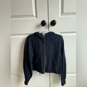 Lululemon scuba full zip hoodie navy blue ;    size: xs/s.  #outfitinspo #winter